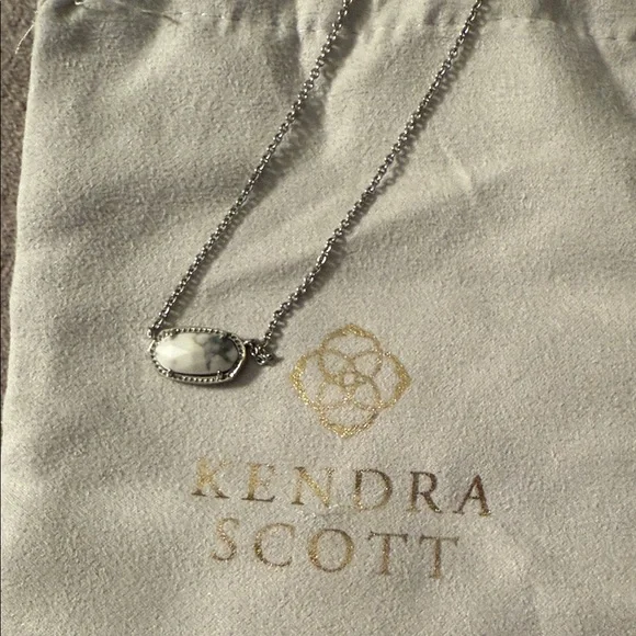 Kendra Scott Silver Pendant Necklace - marbled - Picture 2 of 5